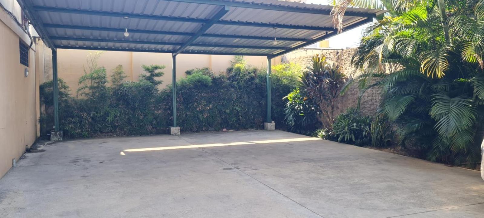 Hostal Solar Del Puerto Machala Bagian luar foto